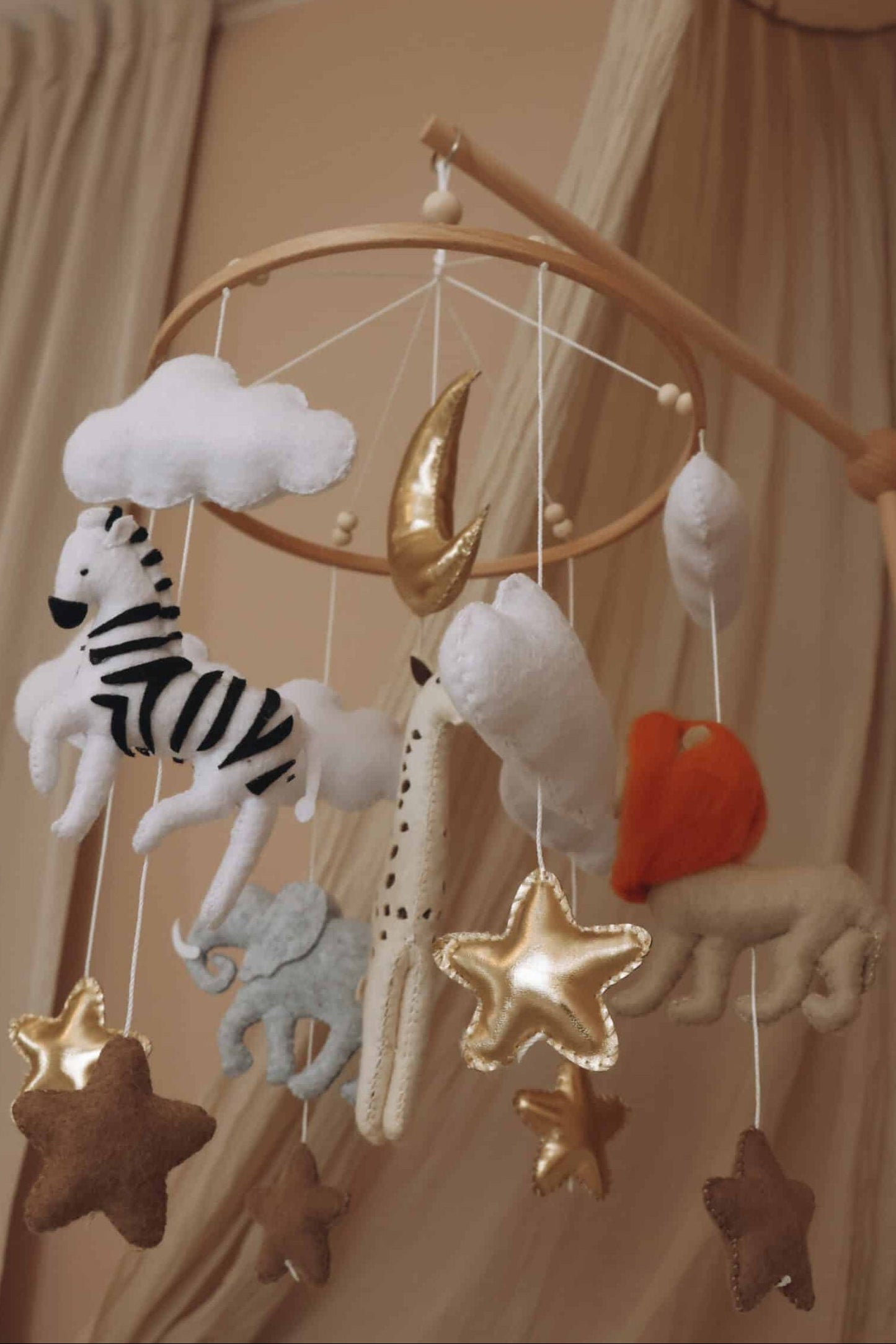 Mobile Safari Artesanal em Madeira